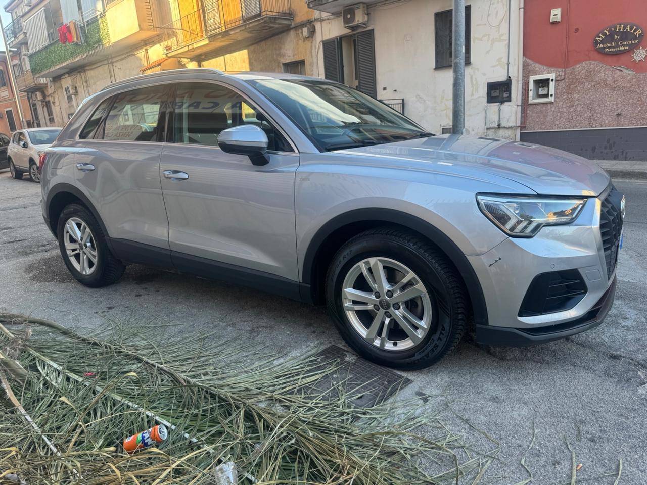 Audi Q3 2.0 TDI 150 CV S tronic line Edition
