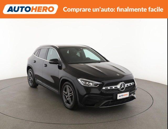 MERCEDES-BENZ GLA 200 d Automatic Premium