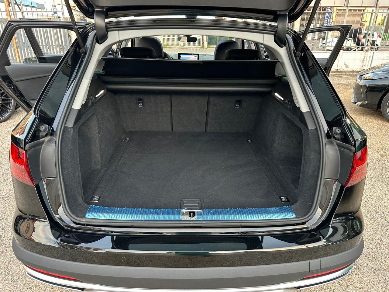 AUDI A4 ALLROAD IDENTITY CONTRAST 40 TDI 204 CV S-TRONIC