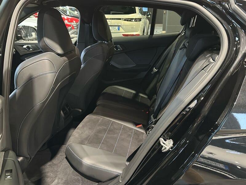 BMW Serie 1 120i 48V MSport mild hybrid automatica