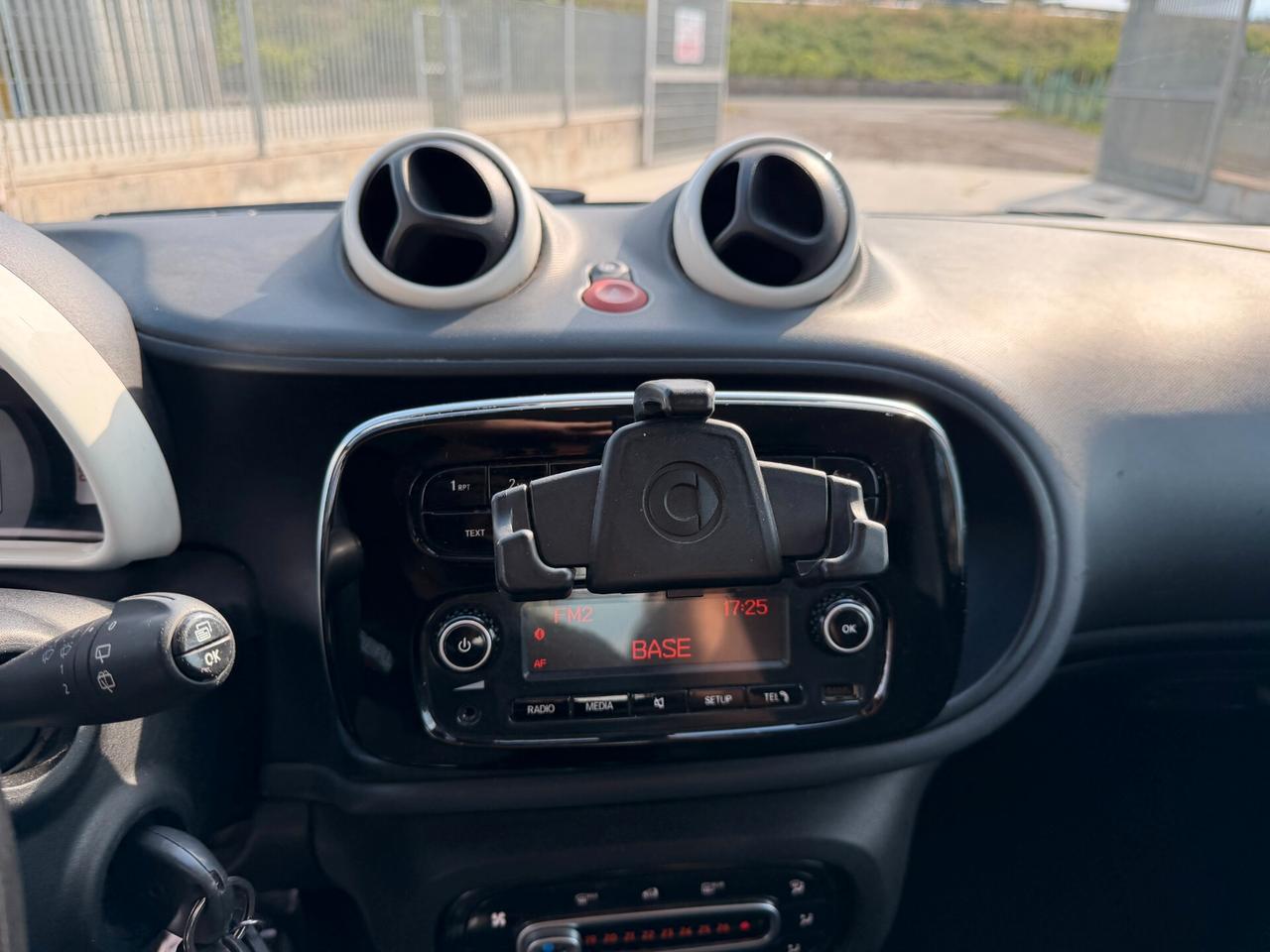 SMART FORTWO ANNO 2015 1.0 BENZINA 71 CV