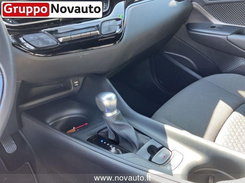 Toyota C-HR C-HR 1.8 Hybrid E-CVT Active