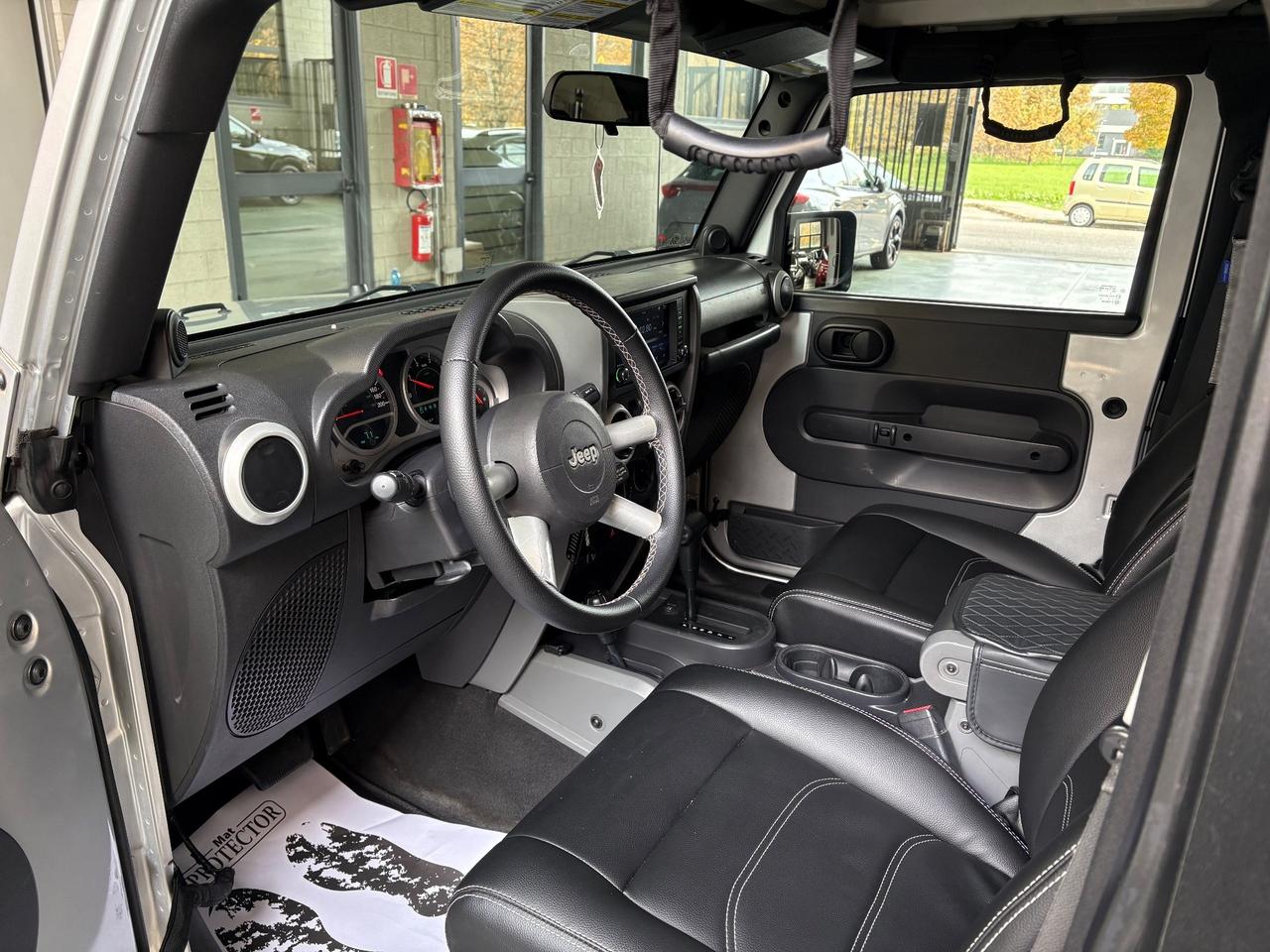 Jeep Wrangler 2.8 CRD DPF Sahara Auto