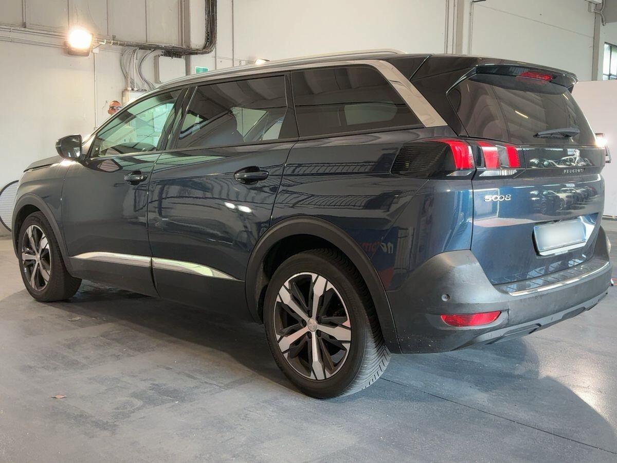 Peugeot 5008 1.6hdi * 7 Posti * Allure