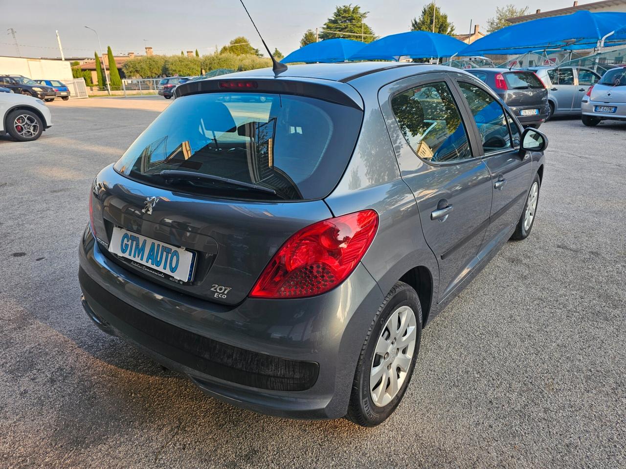 Peugeot 207 1.4 8V 75CV 5p. GPL