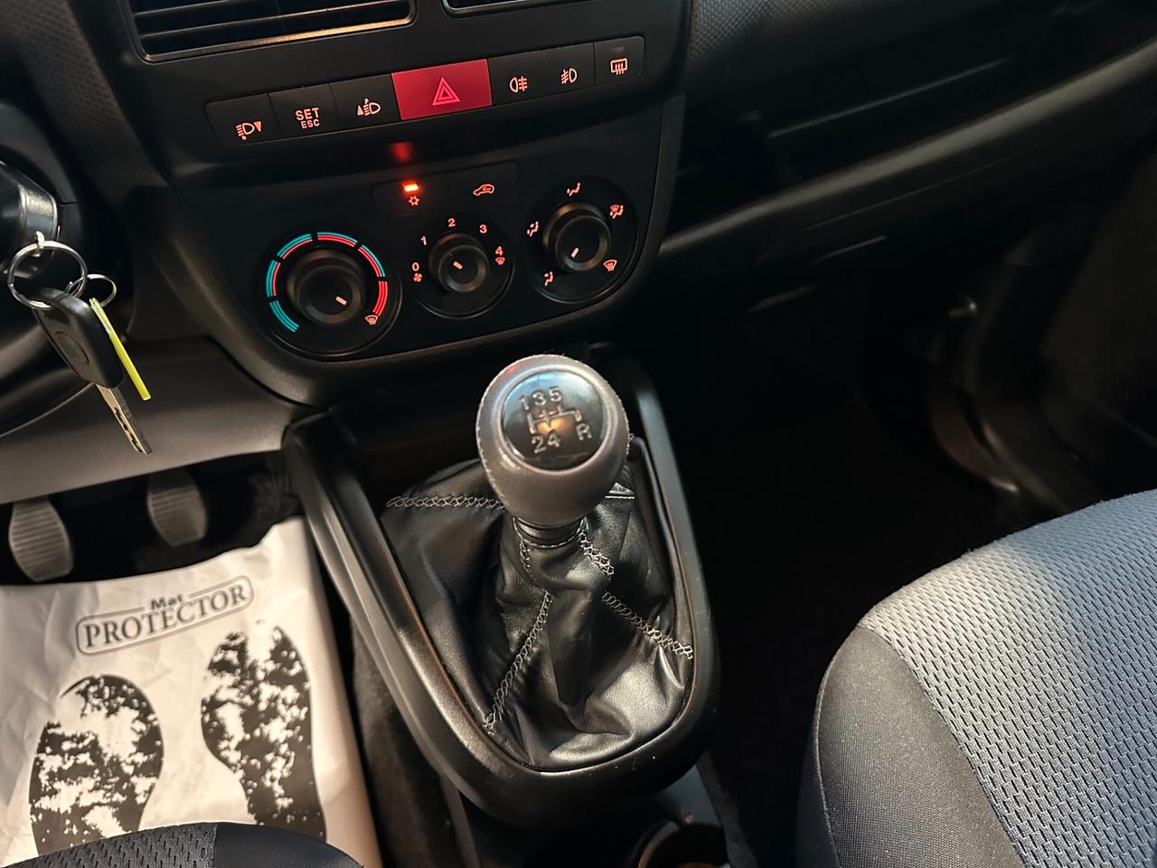 Fiat Doblo Doblò 1.4 - AUTOVETTURA 5 POSTI E5