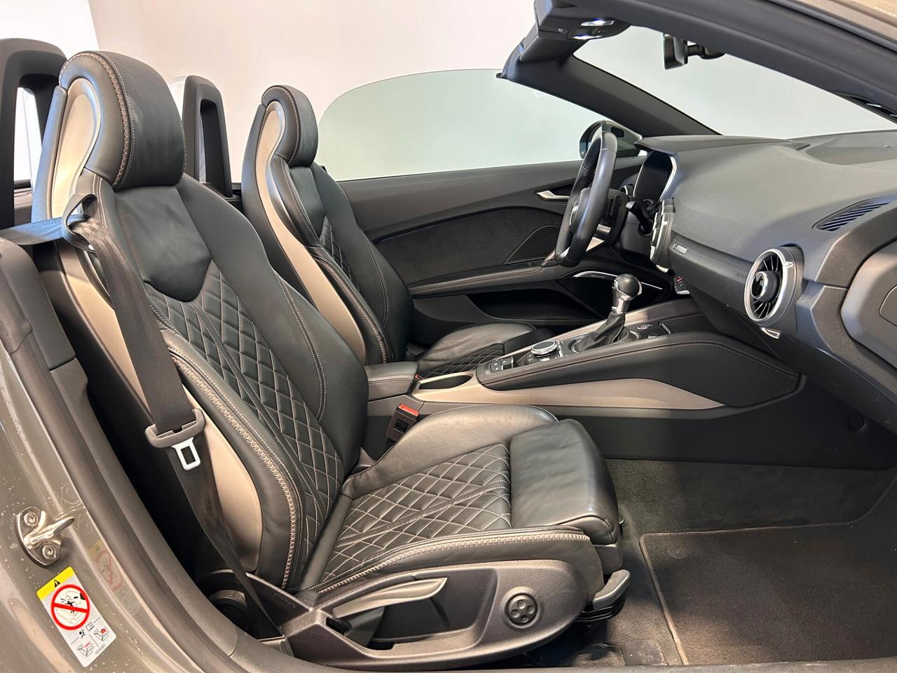Audi TT Roadster 40 TFSI S tronic Bronze Selection