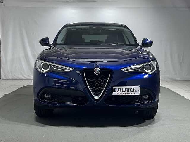 Alfa Romeo Stelvio 2.2 Turbodiesel 210 CV AT8 Q4 Executive