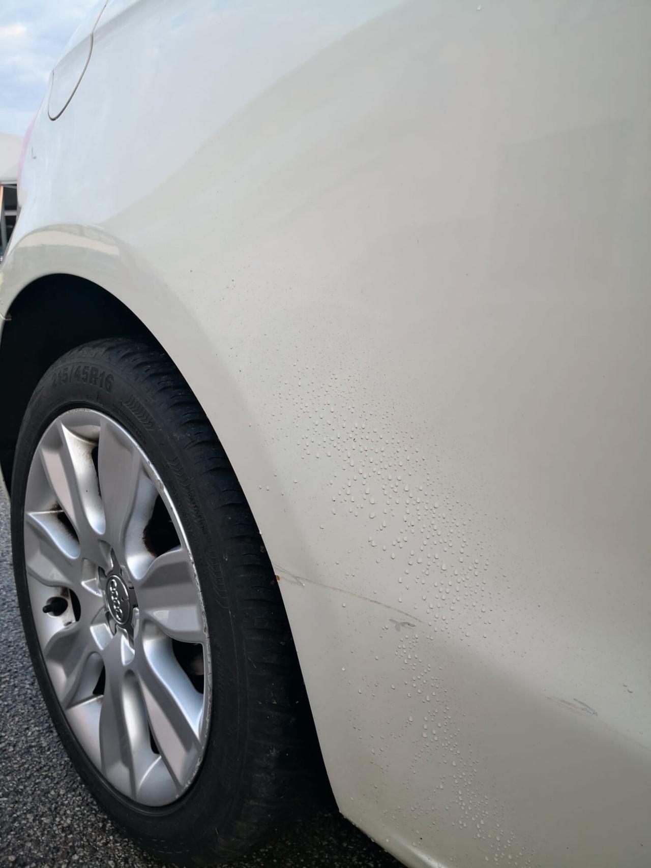 Audi A1 1.6 TDI 105 CV ***NEOPATENTATI***CIELO SCOLLATO***