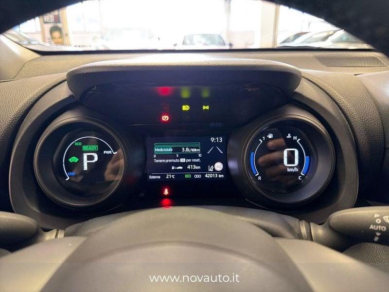 Toyota Yaris Hybrid Trend MY22
