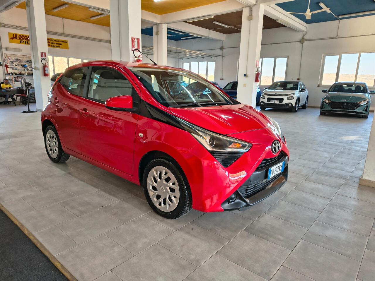 Toyota Aygo 1.0 VVT-i 72 CV 5 porte x-cool