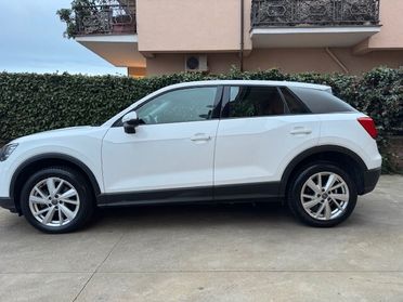 Audi Q2 2.0 TDI quattro S tronic Business