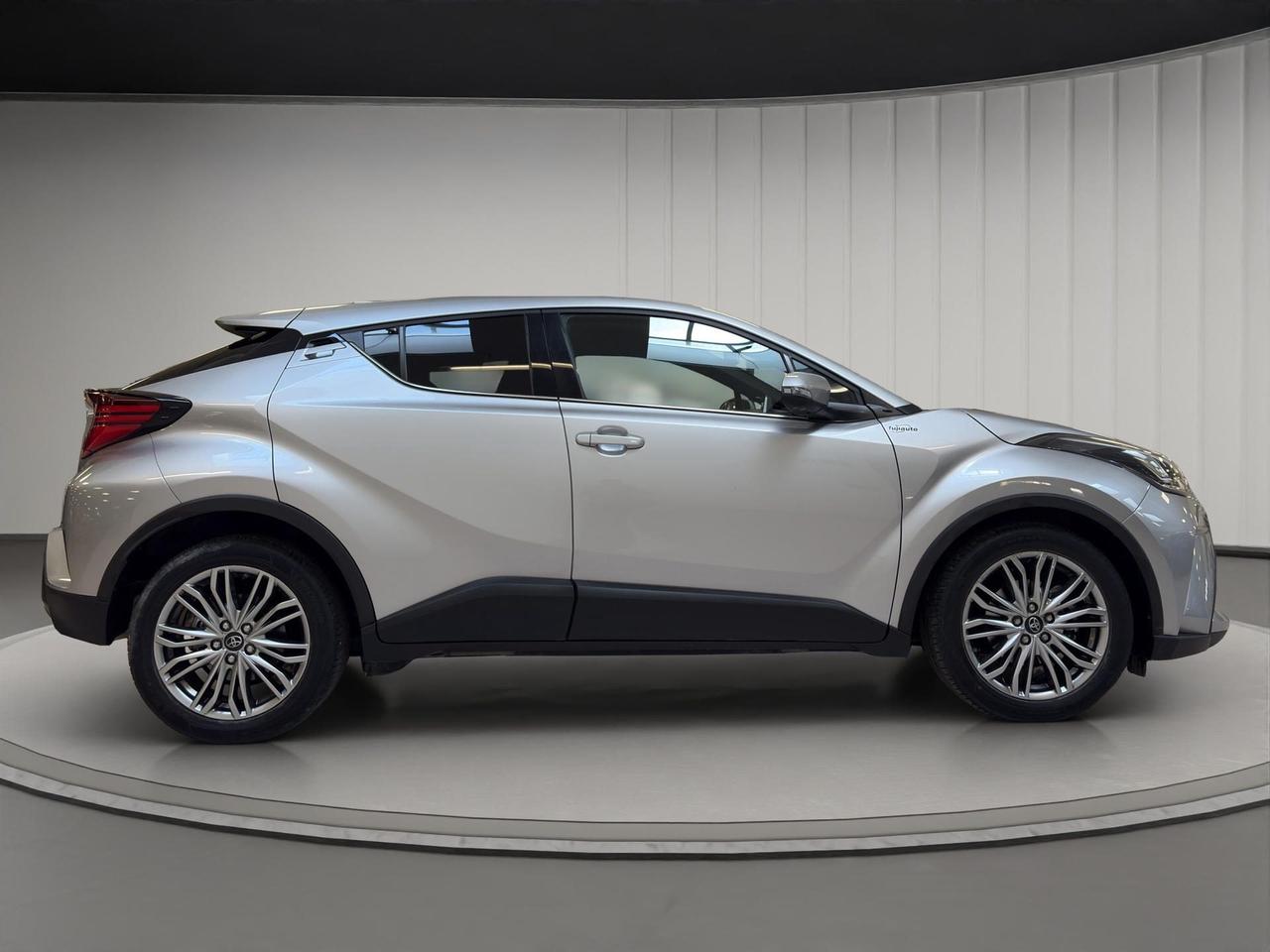 Toyota C-HR 1.8h Lounge e-cvt