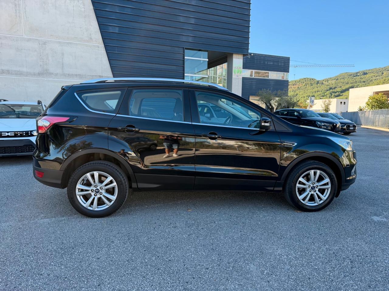 Ford Kuga 1.5 TDCI 120 CV S&S 2WD ST-Line