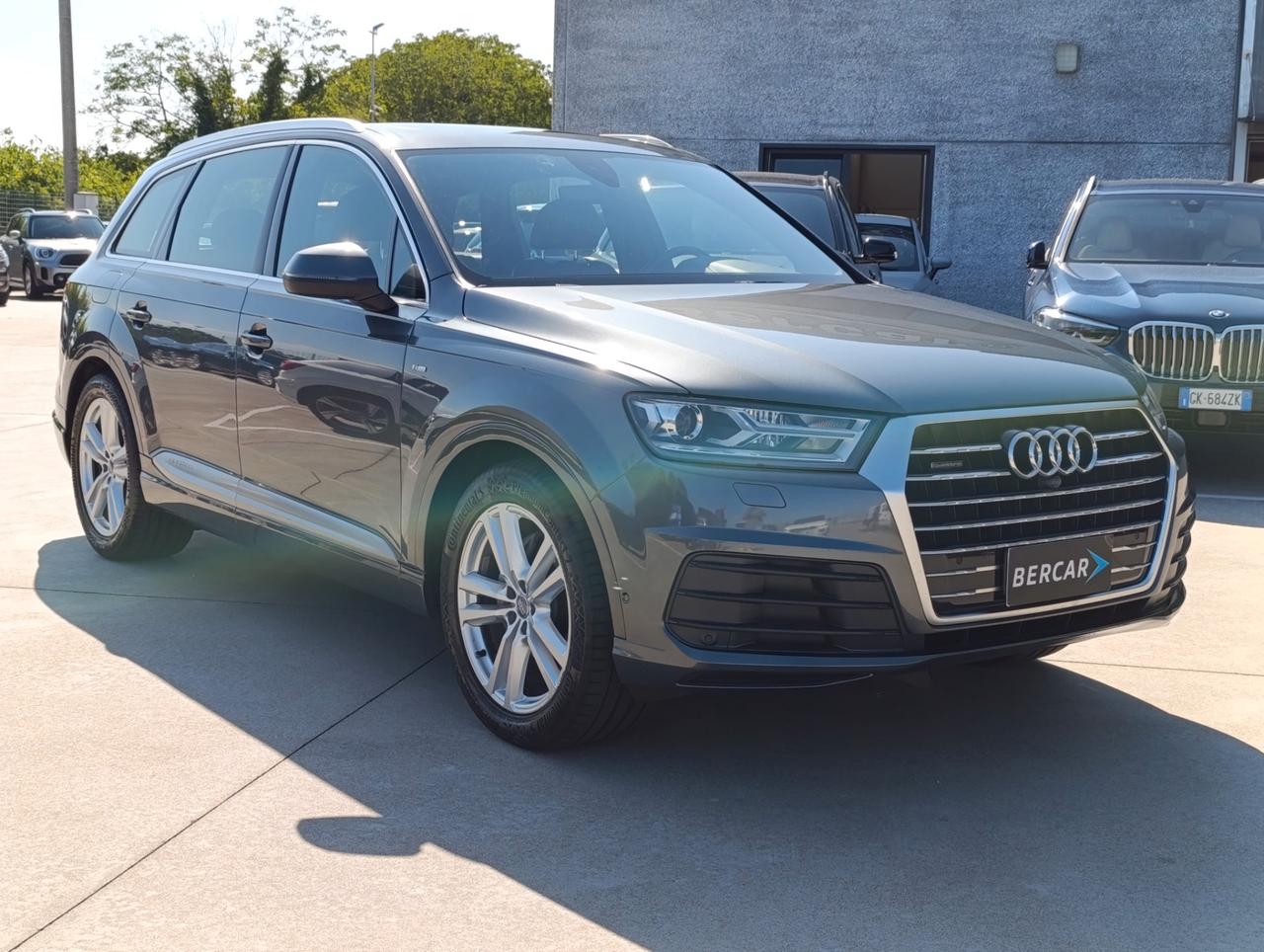 Audi Q7 3.0 tdi ultra Business Plus quattro tiptronic