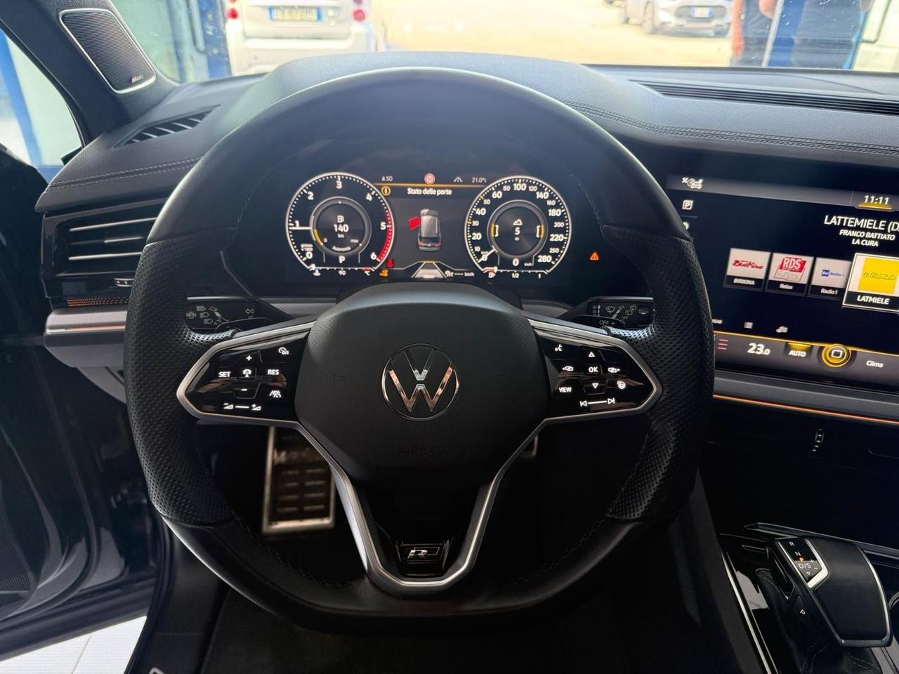 Volkswagen Touareg R-line 3.0 V6 TDI