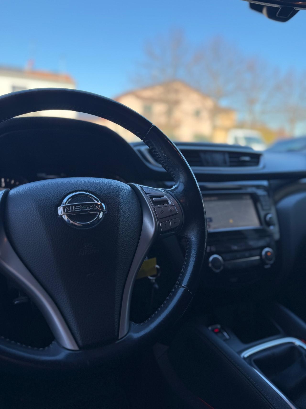 Nissan Qashqai 1.6 dCi 4WD Black Edition