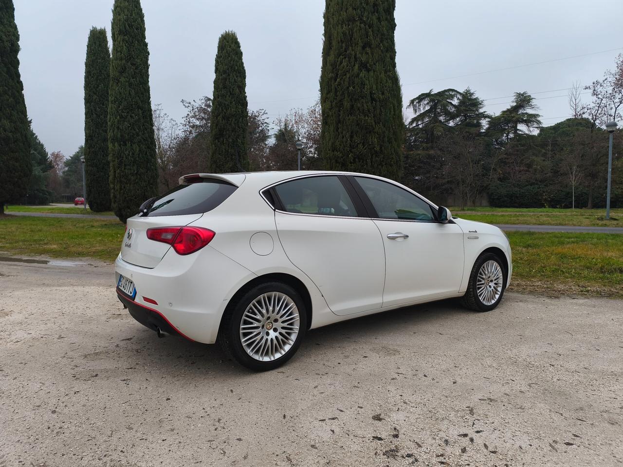 Alfa Romeo Giulietta 1.4 Turbo GPL 170cv