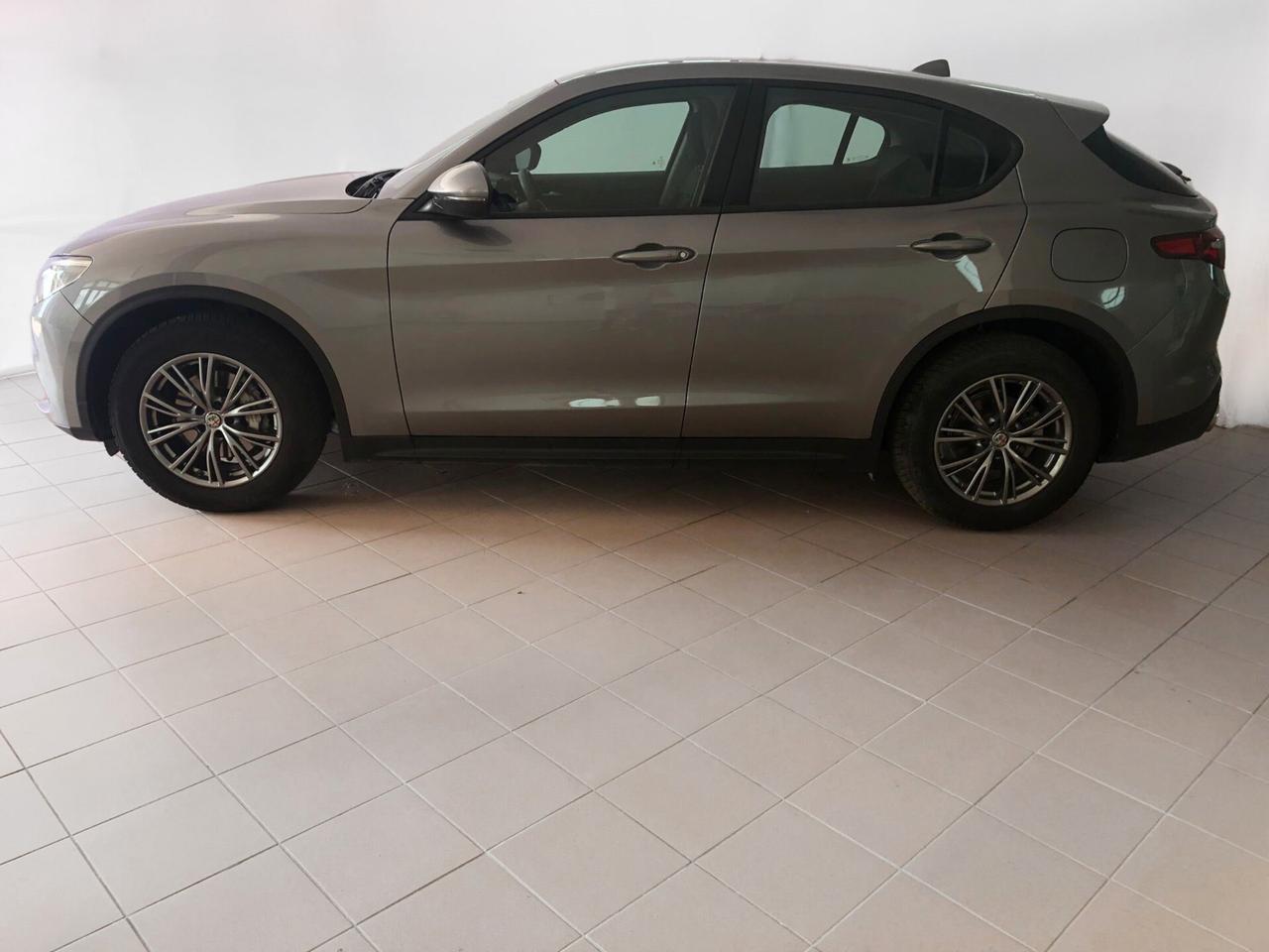 Alfa Romeo Stelvio 2.2 Turbodiesel 160 CV AT8 RWD Business