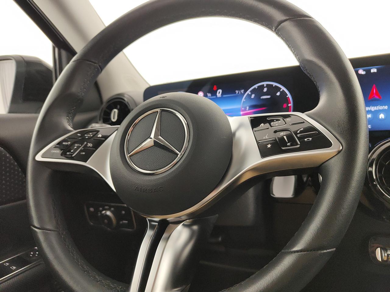 Mercedes-Benz GLA 180 d Advanced auto