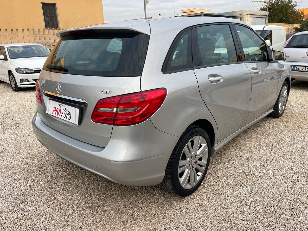 Mercedes-Benz B-Class 2014 photo 3