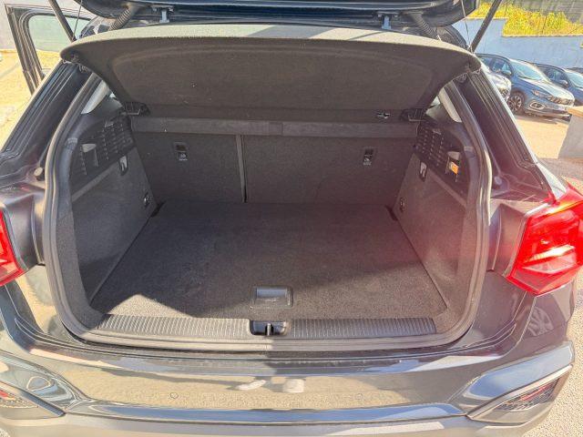 AUDI Q2 30 TDI Business