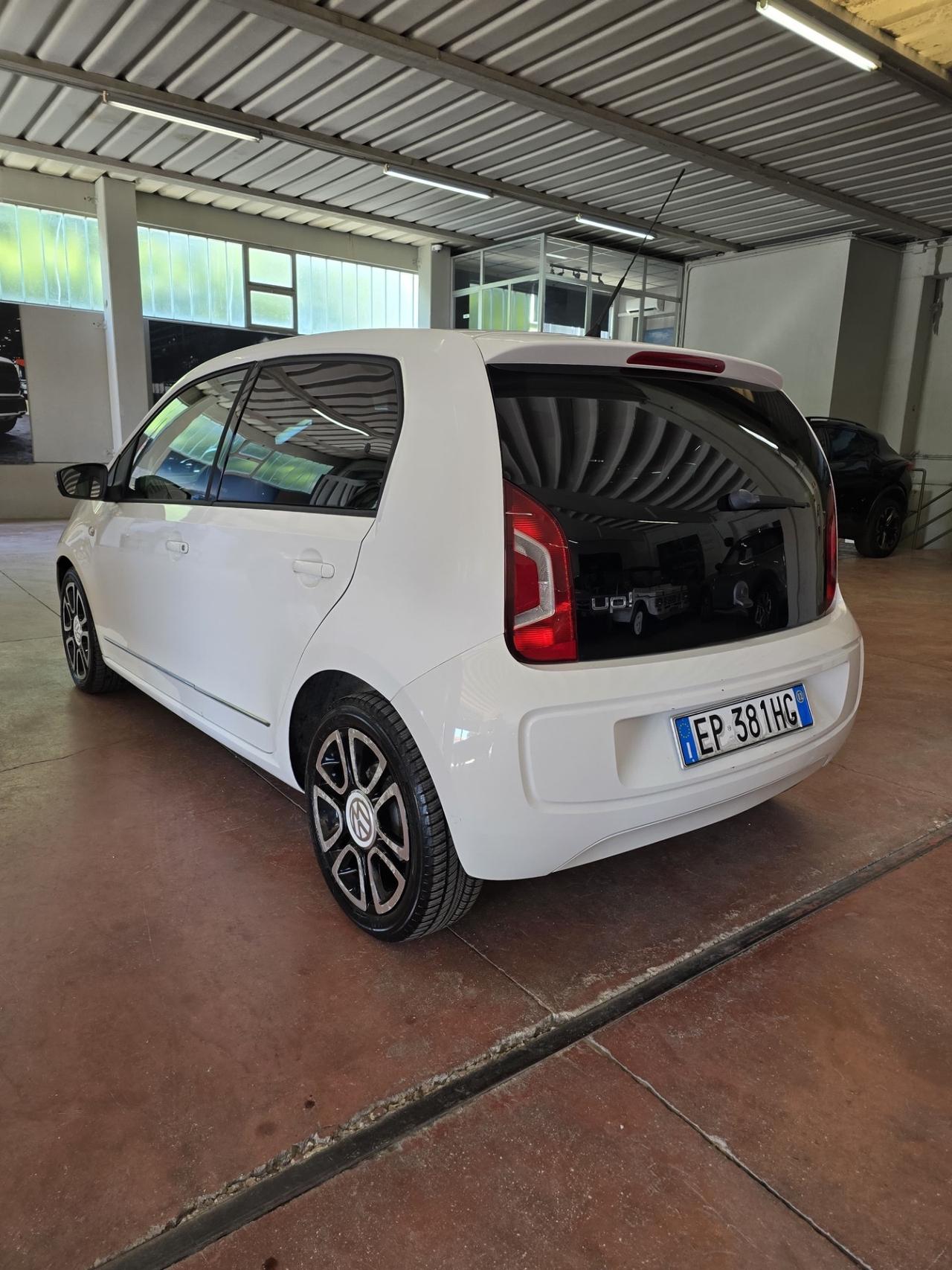 Volkswagen up! 1.0 5p. move up!