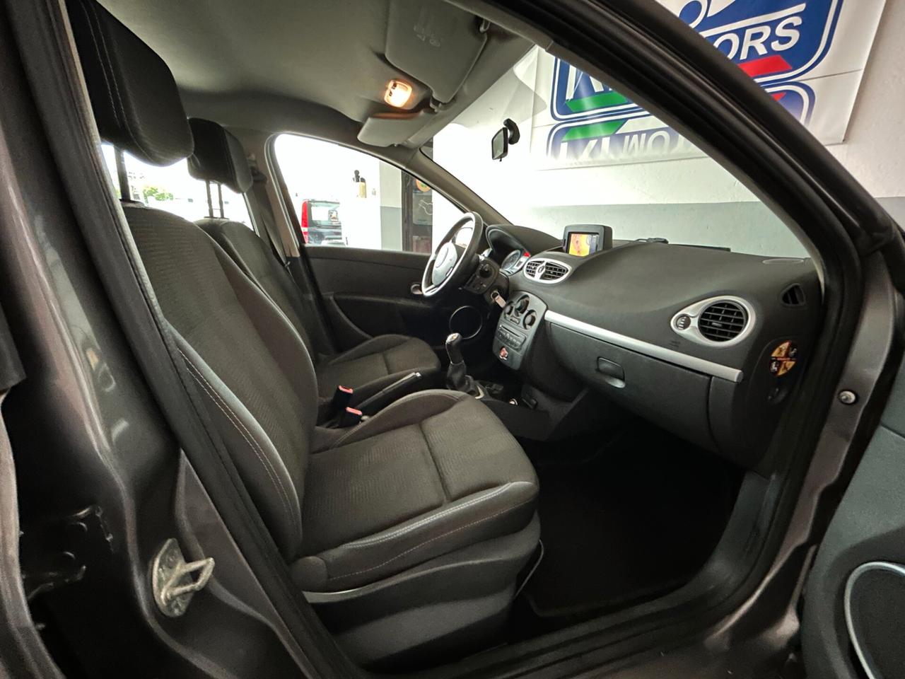 Renault Clio 1.2 16V 5 porte Dynamique