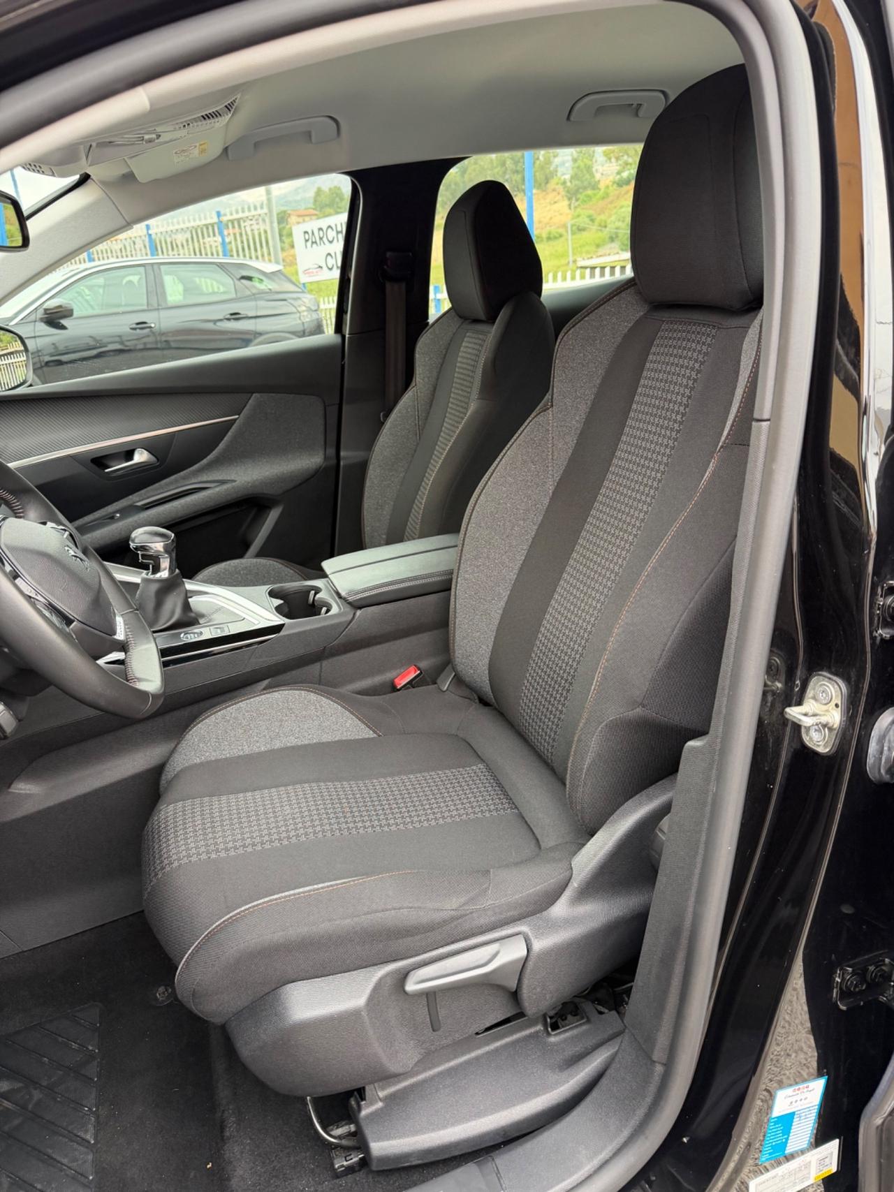 Peugeot 3008 1.5 BlueHDi 130 S&S Active Pack 2022