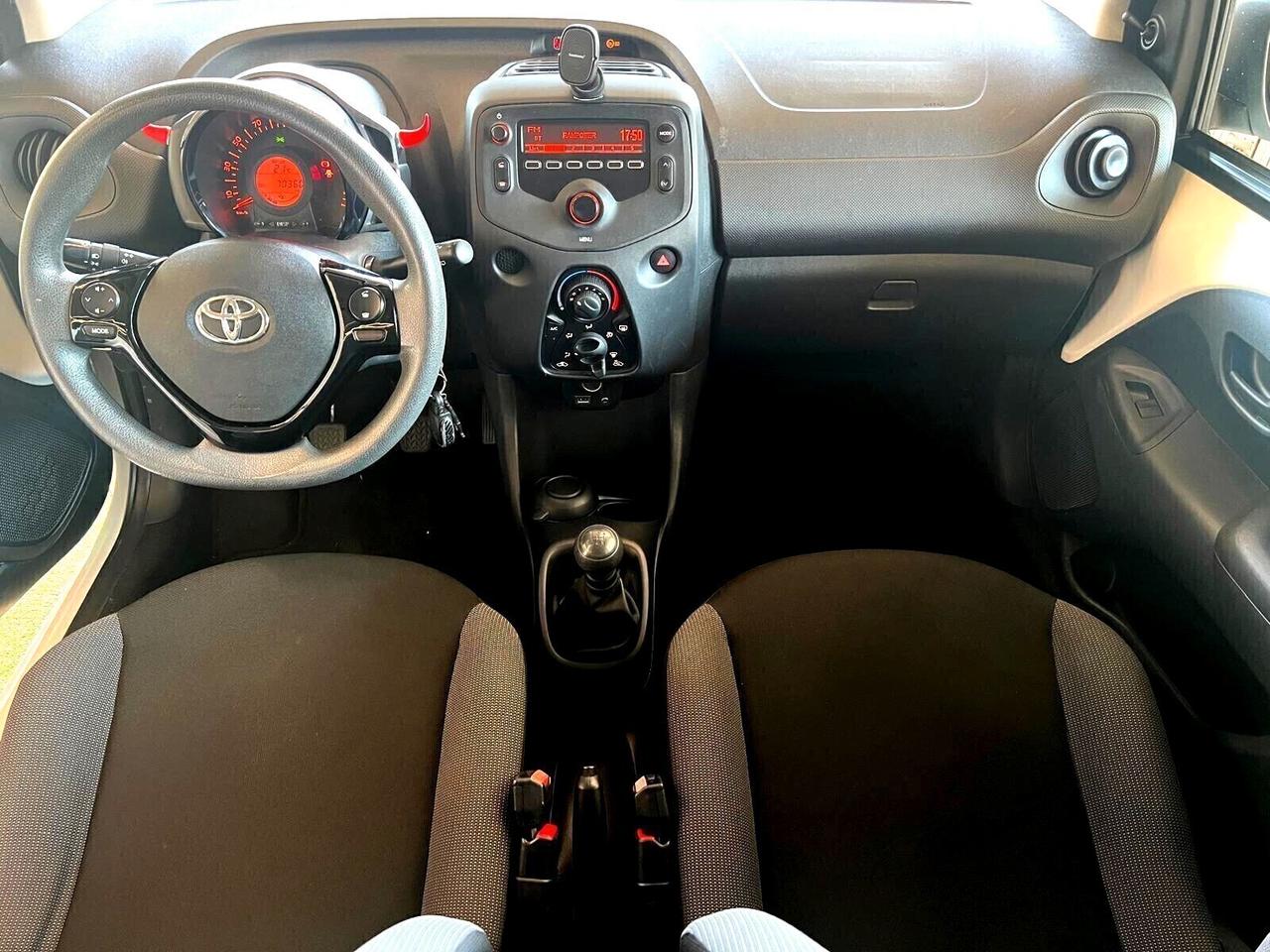 Toyota Aygo 1.0 VVT-i 72 CV 5 p*PREZZO REALE*ADATTA PER NEOPATENTATI OTTIMO STATO
