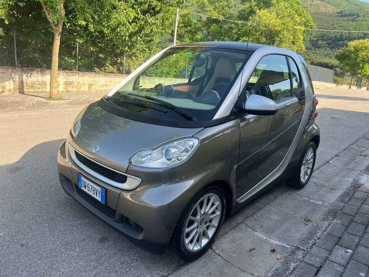 Smart ForTwo 1.0 benzina 71cv Mhd coupé pure