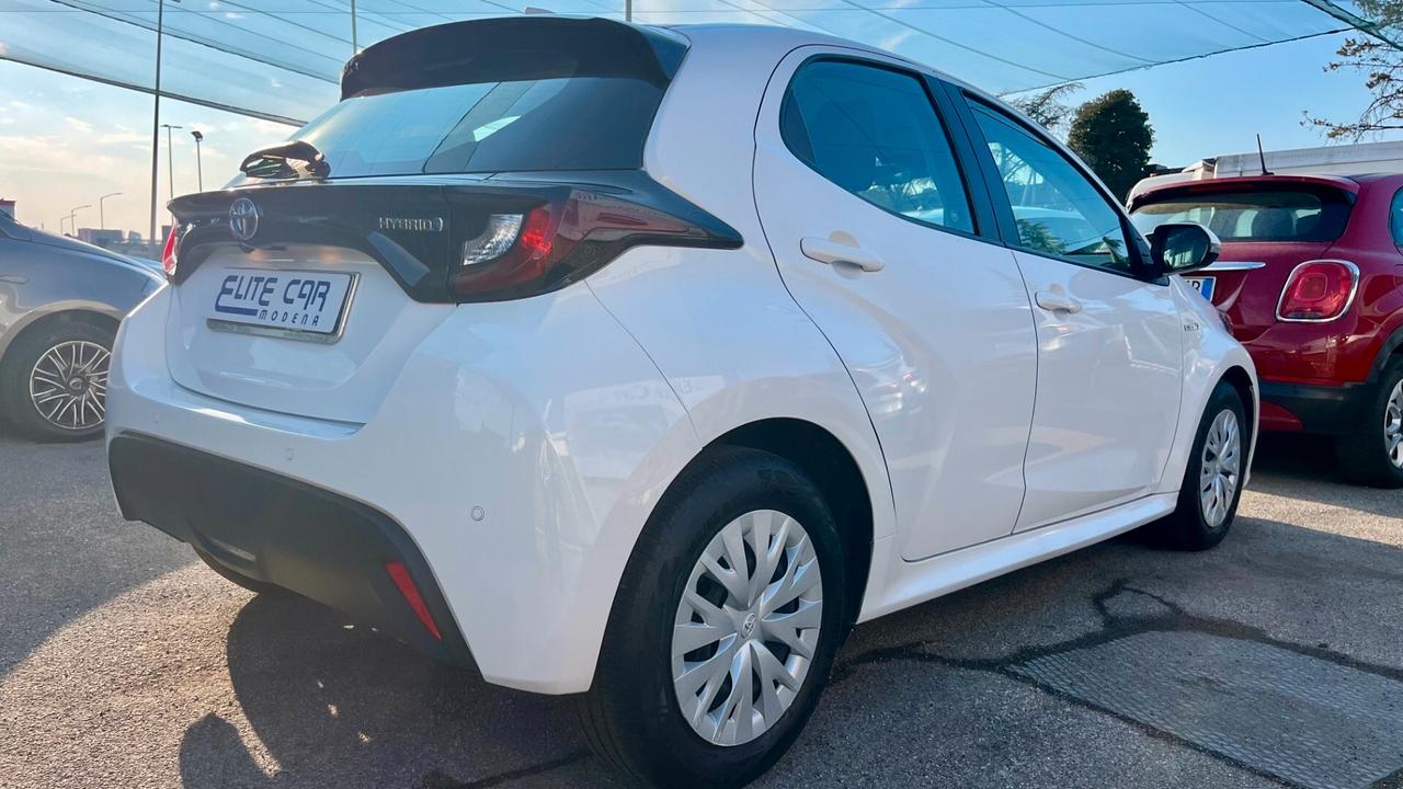 Toyota Yaris 1.5h Active " NON VINCOLI / TAGLIANDI TOYOTA "