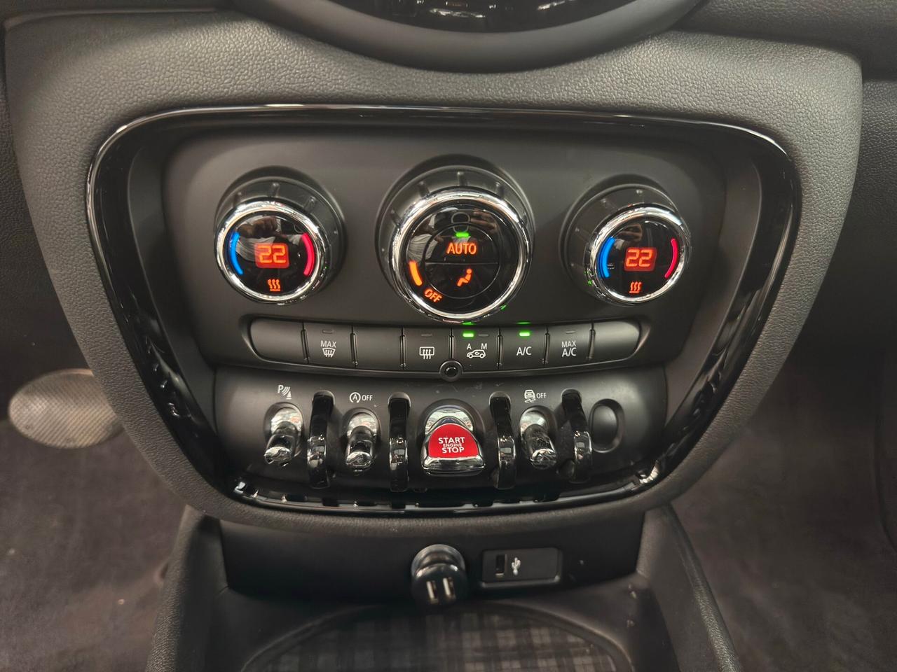 Mini Cooper SD Clubman 2.0 Business Automatica