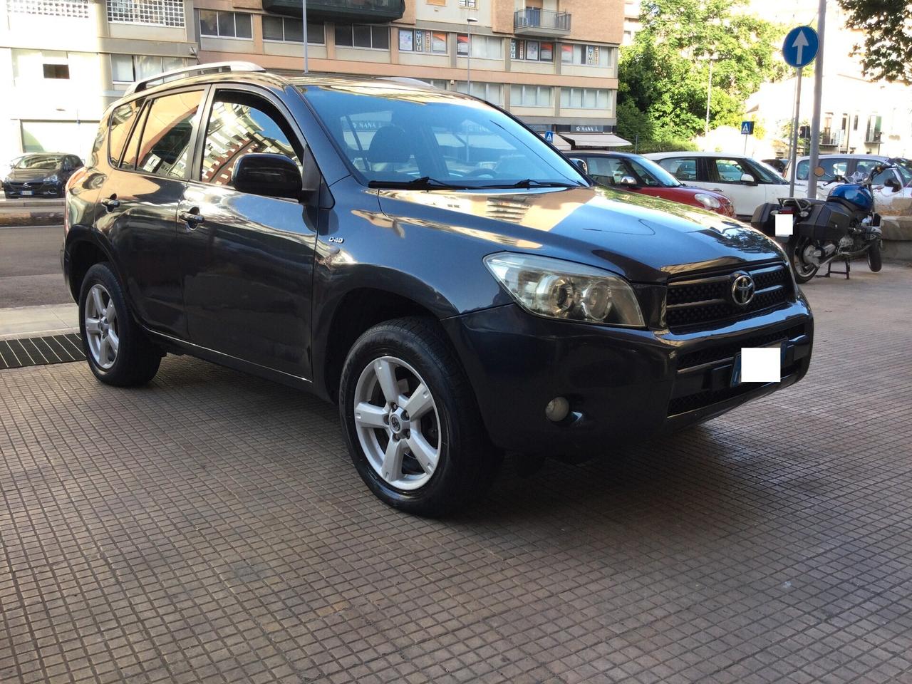 Toyota RAV 4 2.2 D-4D 136 CV Luxury