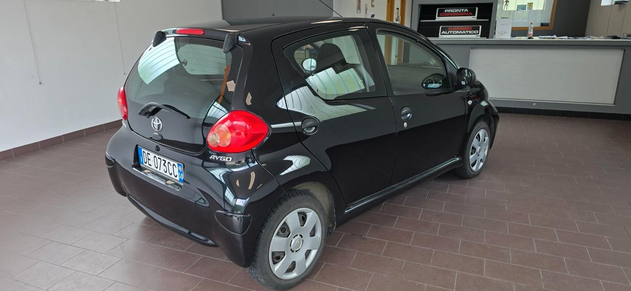 Toyota Aygo 1.0 UNICOPROPRIETARIO TAGLIANDATA