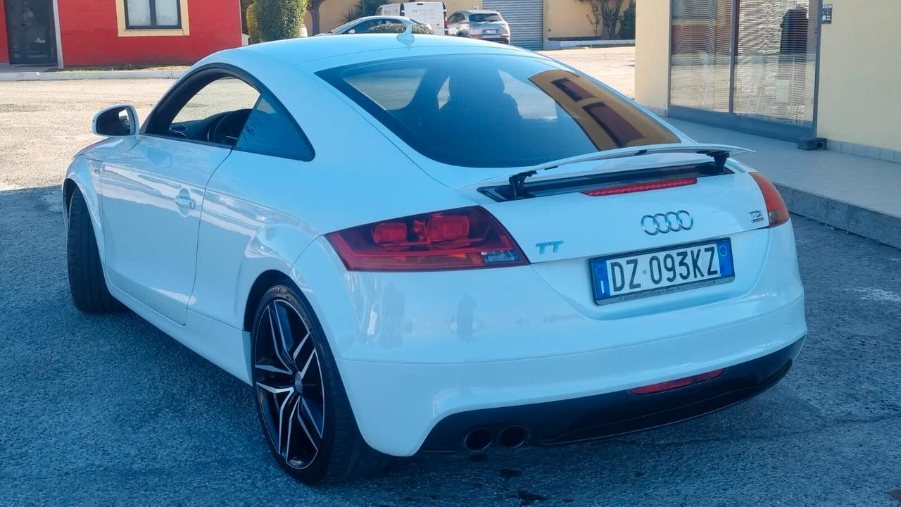 Audi TT Coupé 2.0 TDI quattro Advanced plus