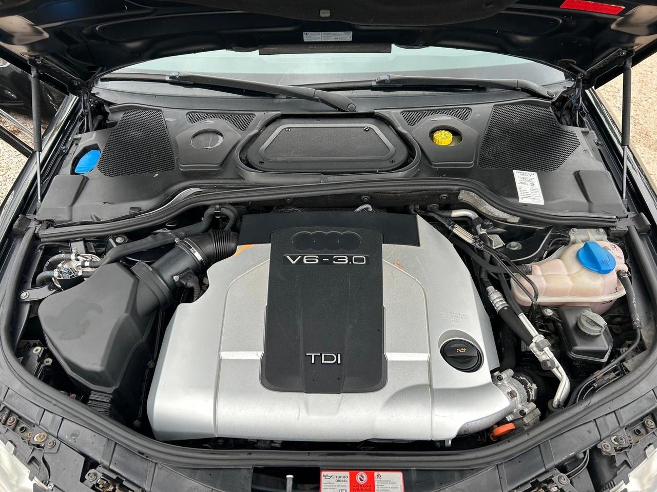 Audi A8 3.0 V6 TDI quattro tiptronic