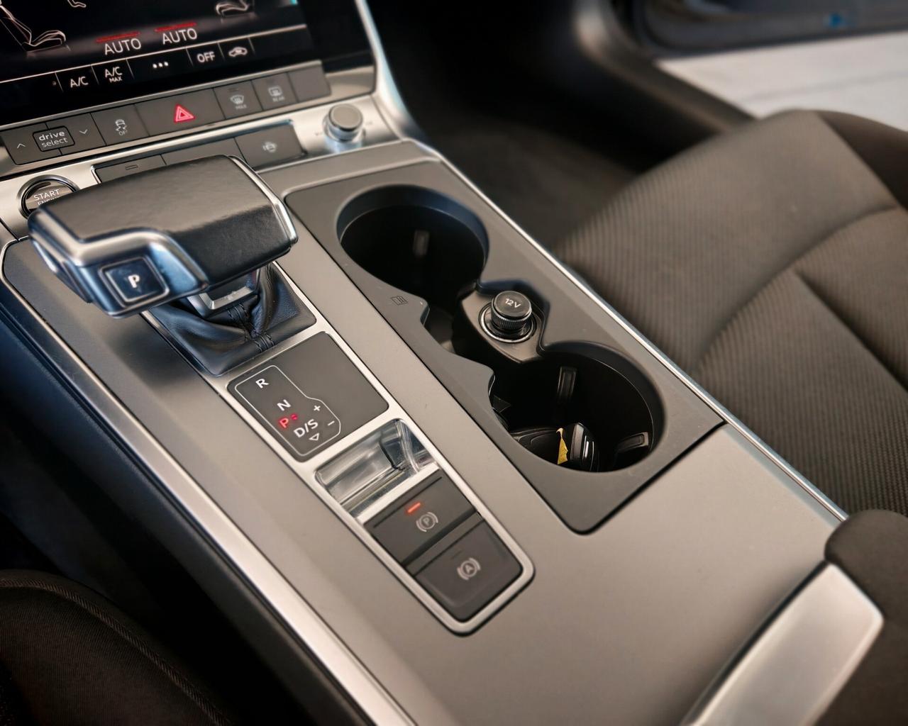 Audi A6 204 CV TETTO GANCIO UNIPROPRIETARIO KM VERI