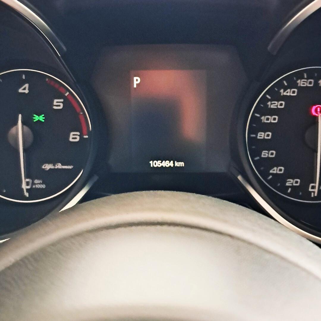 Alfa Romeo Stelvio 2.2 Turbodiesel 180 CV AT8 RWD Super