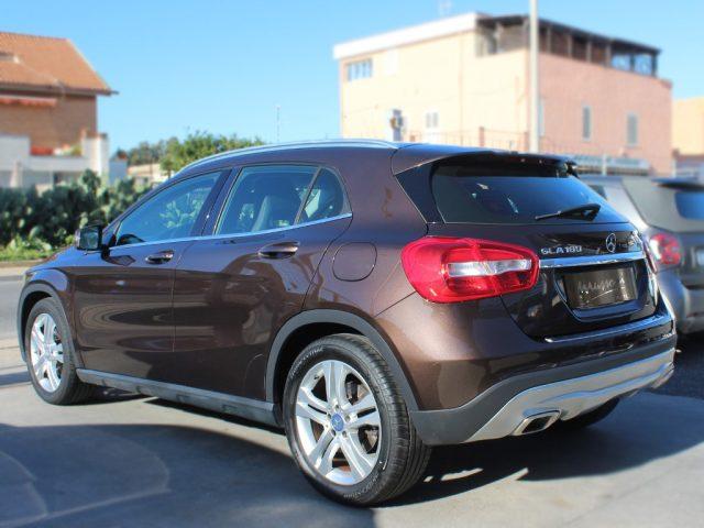 MERCEDES-BENZ GLA 180 CDI Sport