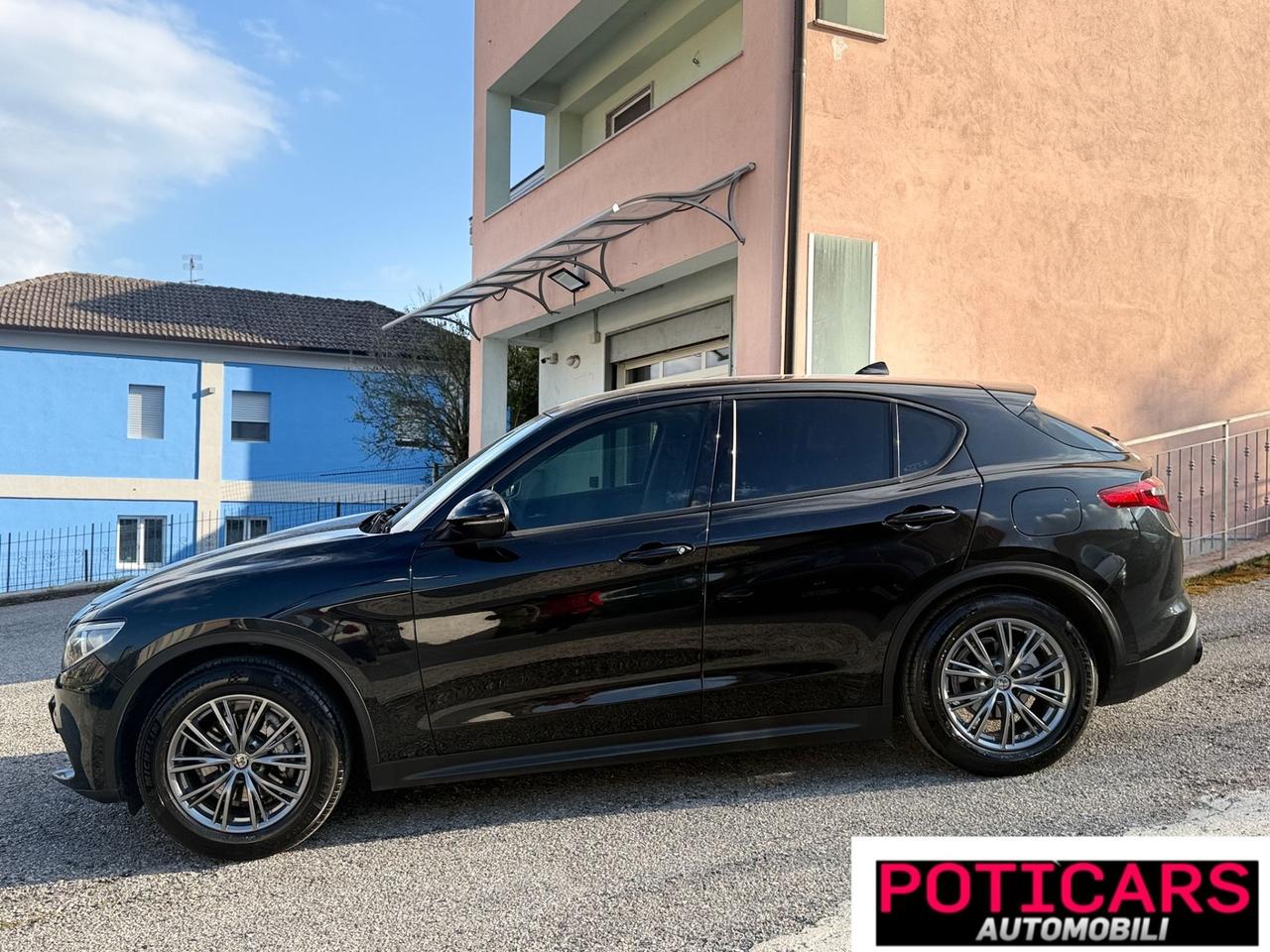 Alfa Romeo Stelvio 2.2 Turbodiesel 160 CV AT8 RWD Business