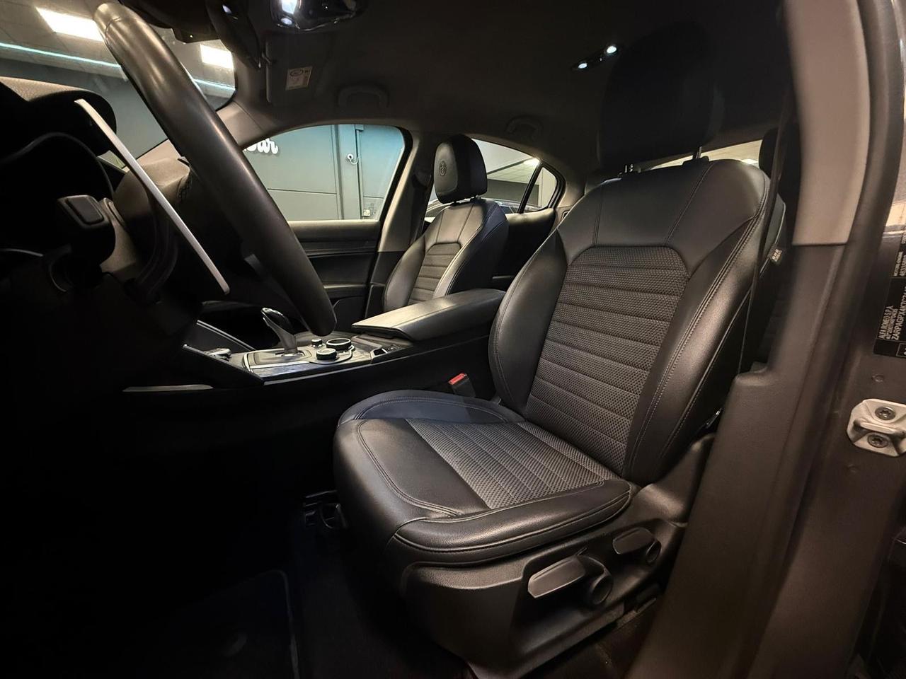 Alfa Romeo Stelvio 2.2 190 CV AT8 RWD