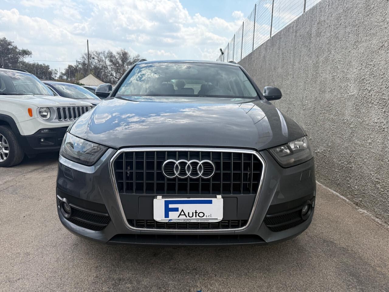 Audi Q3 2.0 TDI Advanced,Navigatore,Climatronic bizona,sensori di parcheggio,ecc.