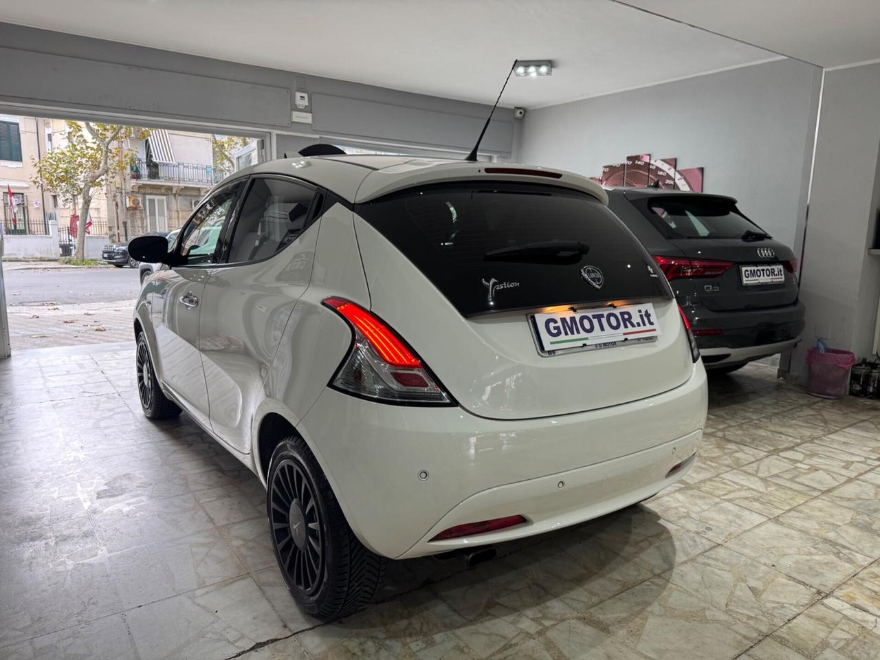 Lancia Ypsilon 1.3 MJT 95 CV 5 porte S&S Gold