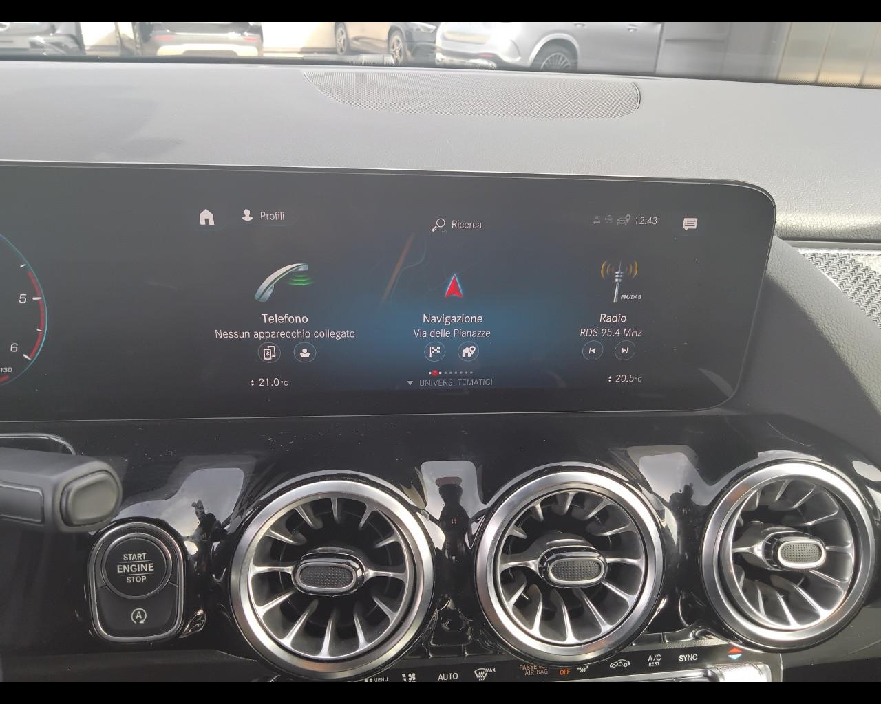 Mercedes-Benz GLA-H247 2020 - GLA 180 d Premium auto