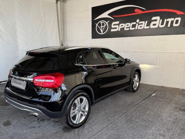 MERCEDES-BENZ GLA 200 CDI Automatic Premium