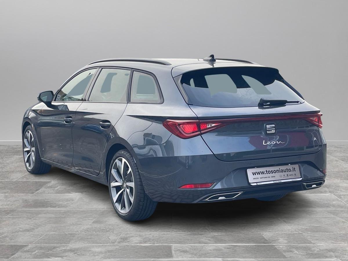SEAT Leon Sportstourer FR 1.5 Hybrid 85 kW (116 CV) mHEV DSG 7 marce 2WD