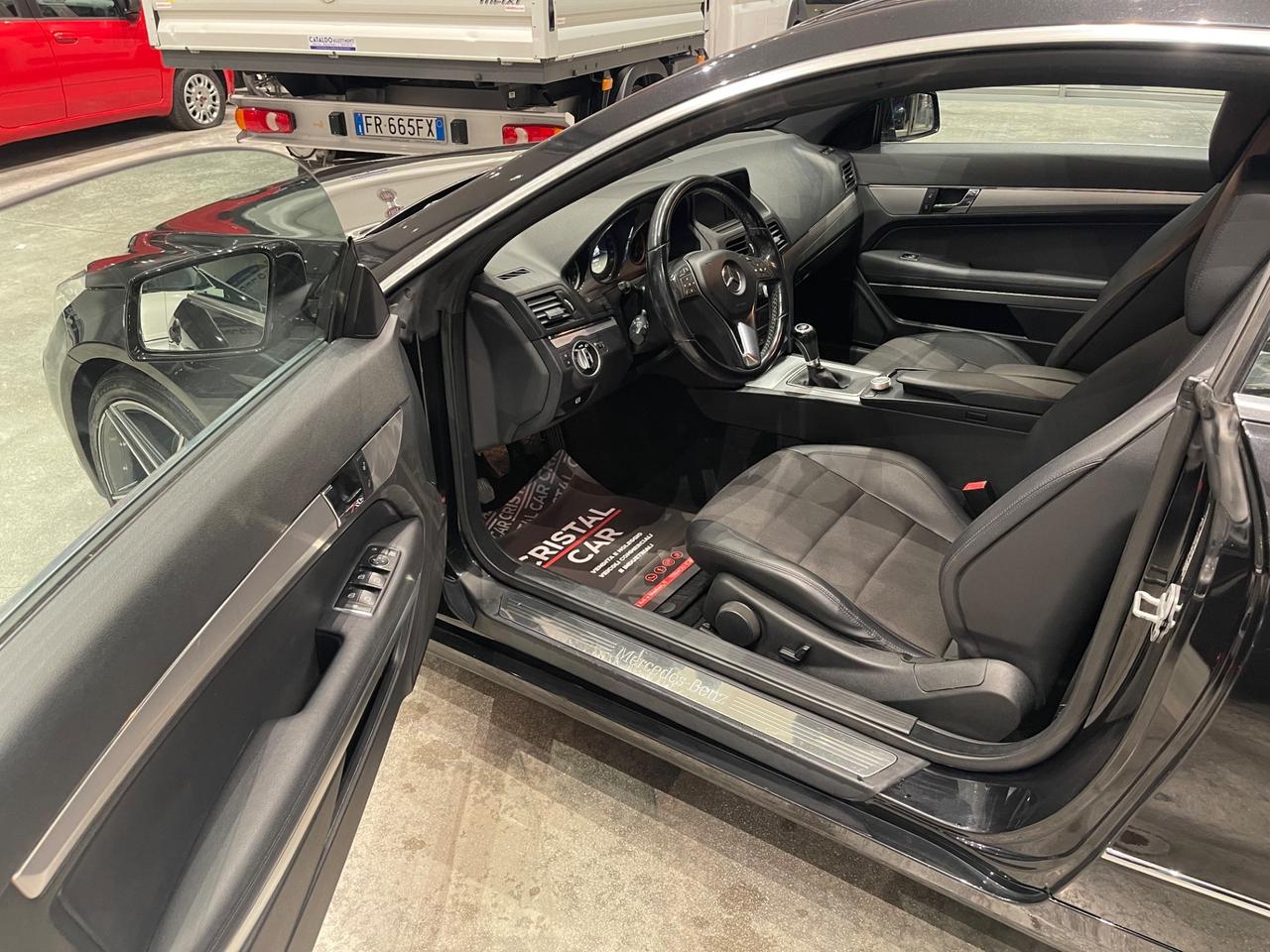 Mercedes-benz E 220 CDI Coupé BlueEFFICIENCY Avantgarde