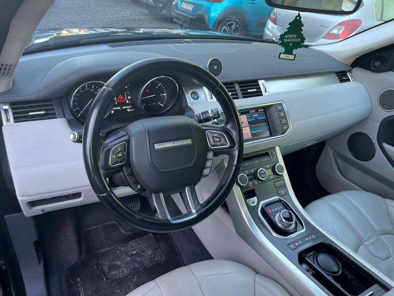 Land Rover Range Evoque 2.2 TD4 5p. Dynamic