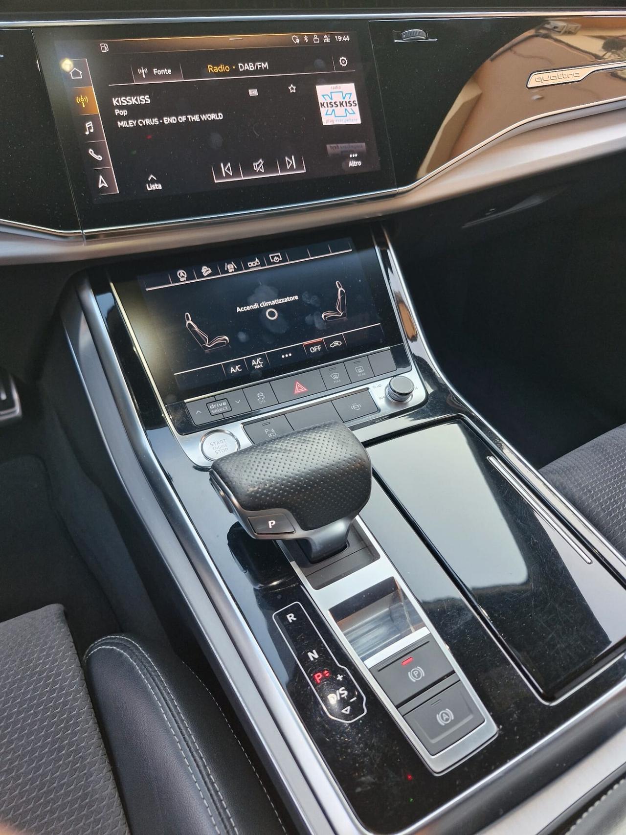 Audi Q8 50 TDI 286 CV quattro tiptronic Sport
